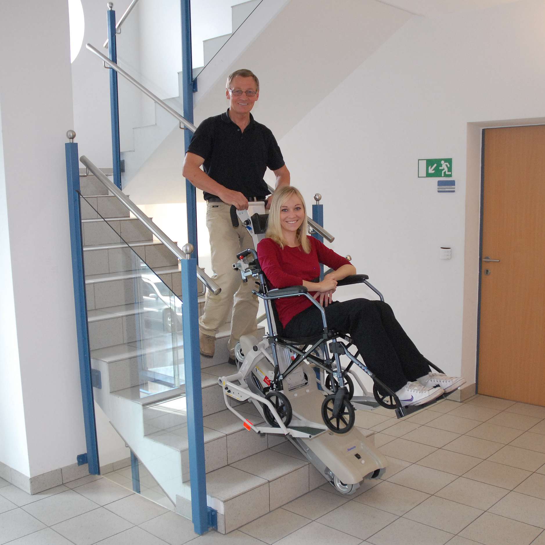 Stairclimber Stair aid Mobile stairlift for wheelchair